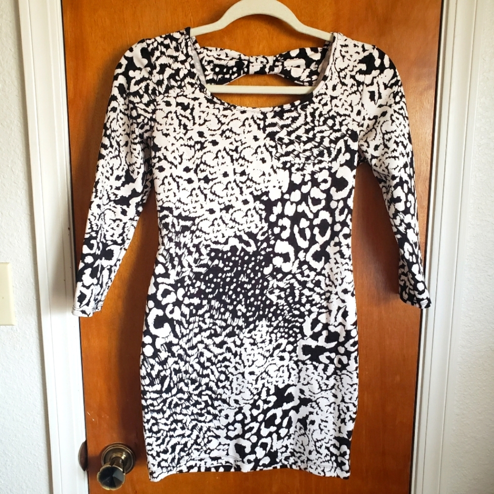 FOREVER 21 DRESS animal print mini dress